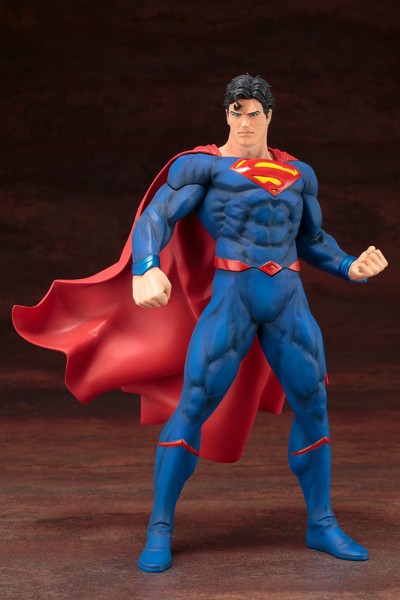 Aus der erfolgreichen ´ARTFX+´ Reihe von Kotobukiya kommt diese Statue von Superman.Die detailreiche PVC Statue im Maßstab 1/10 ist ca. 20 cm groß.Die Statue muss in wenigen, einfachen Schritten zusammengesteckt werden und kommt im bedruckten Karton.