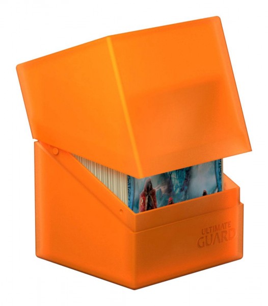 Die handliche, feste Kartenbox mit Soft-Touch-Oberfläche lässt sich besonders leicht öffnen und bietet Platz für bis zu 100 Karten der Standardgröße (double-sleeved). Dank ihrem modularen Design passt sie perfekt in Flip'n'Tray™ und Arkhive™ Cases.- Biete