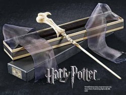 Detailgetreue Nachbildung des Zauberstabs von Voldemort mit einer Länge von ca. 35 cm.<br /><br />Beschreibung des Herstellers:<br /><br />Wand measures 14 inches in length. Collector´s box included.
